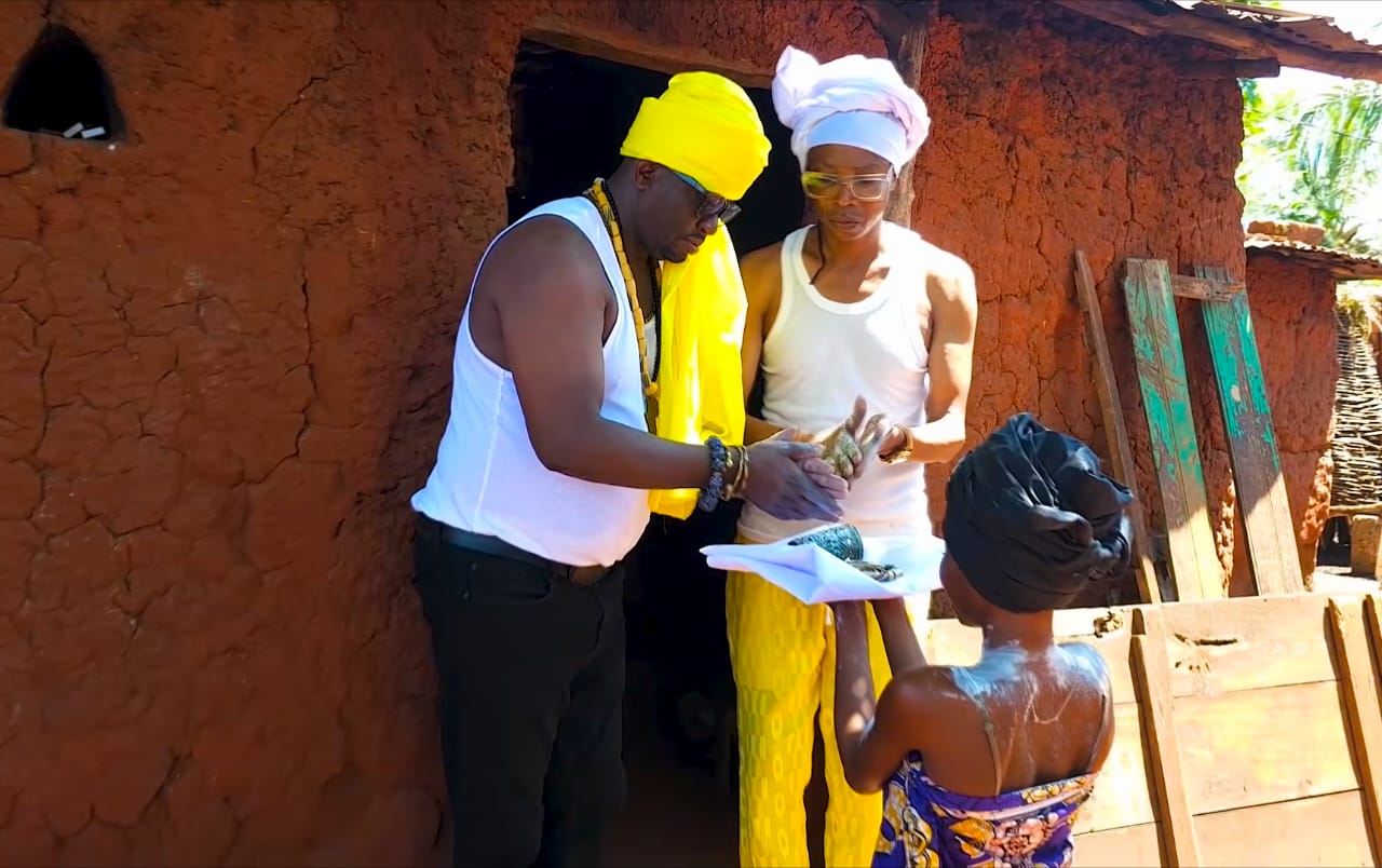 TAJF ft Charl'Ozzo: Lorsque le reggae fusionne avec la tradition