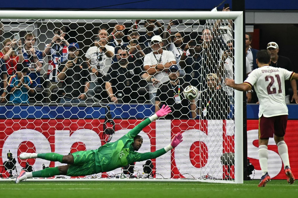 Coupe du monde 2026 : L'Espagne mène devant la France à la pause
