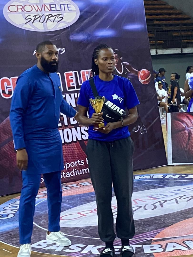 Crown Élites Women's Basketball :Elise Afetse remporte le concours de 3 points