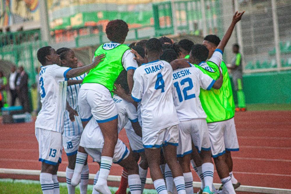 WCL CAF: Ampem bat Amis du Monde d'entrée