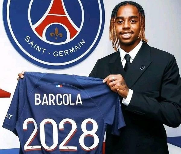 Mercato : Bradley Barcola s'engage avec le PSG