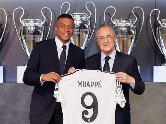 Mercato : Mbappe officiellement Madrilène !!!