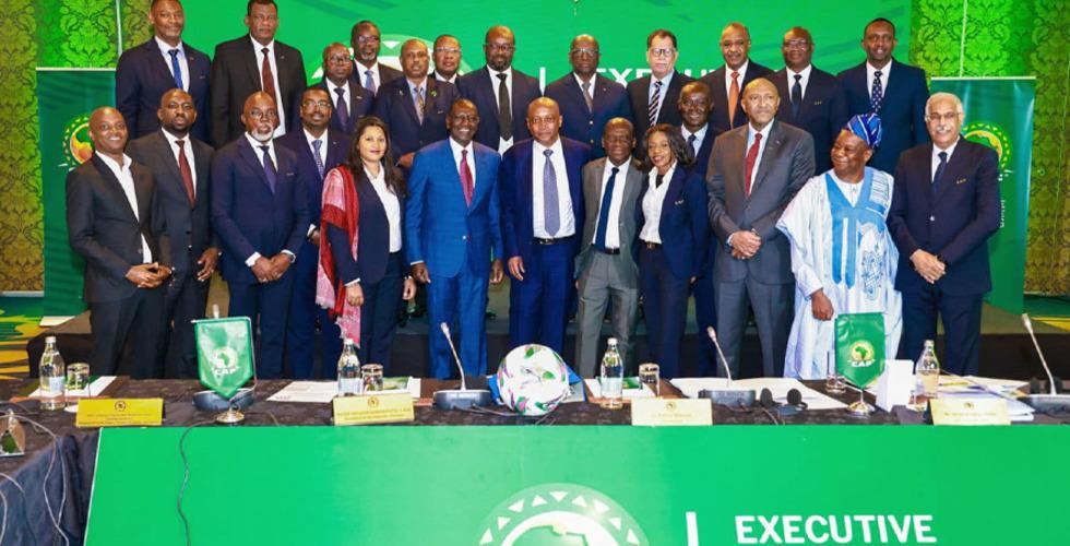 14e AGE/CAF: Me Senghor sort du Comex