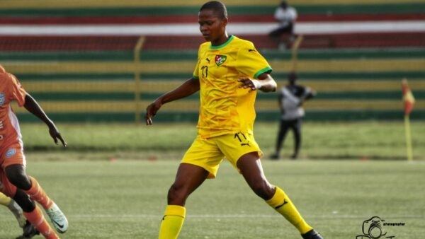 Epervier dame: Parfaite DOGBE rempile avec World Girls